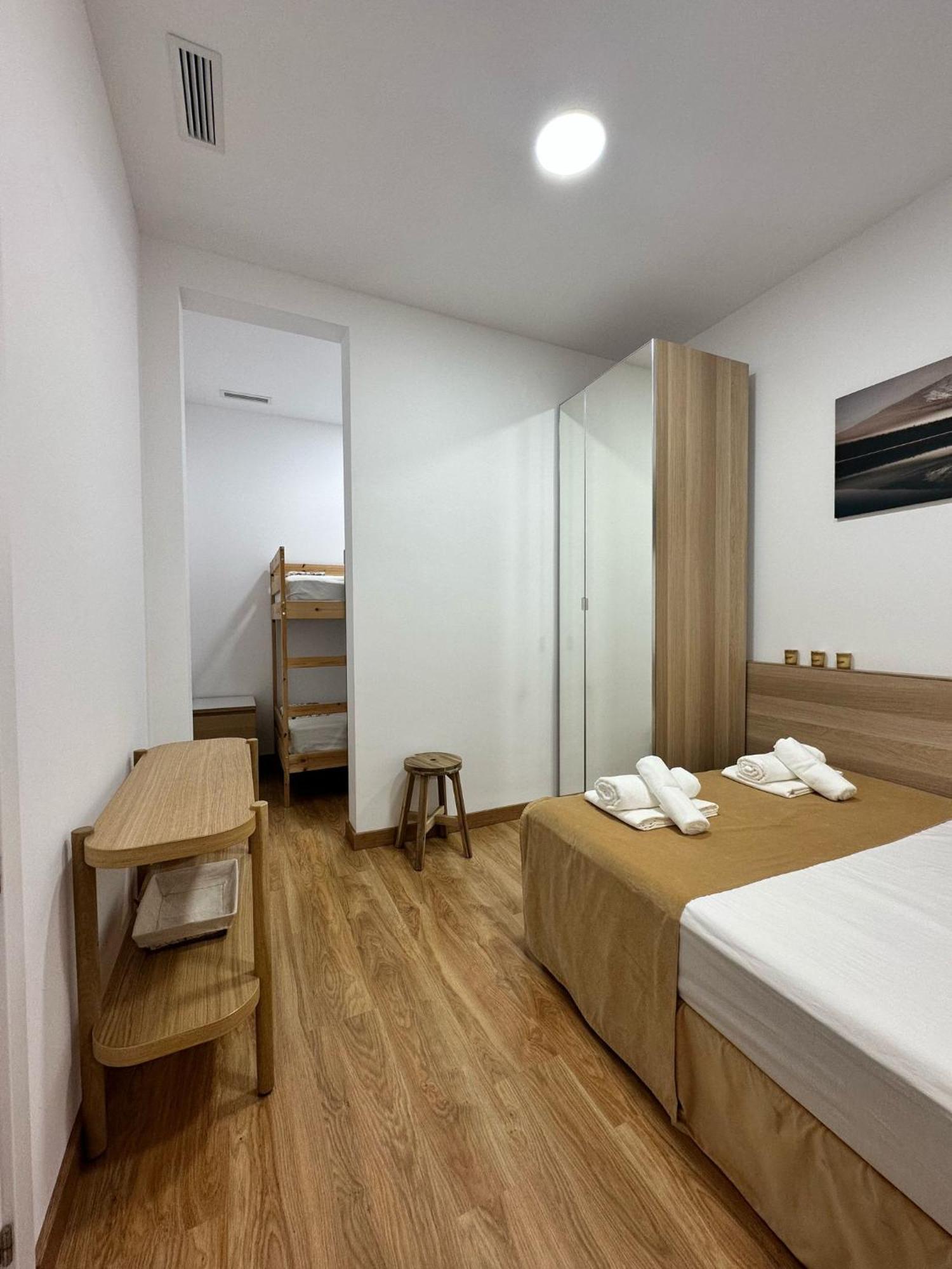 Apartament Mi Casa Es Tu Casa L’Hospitalet de Llobregat Zewnętrze zdjęcie